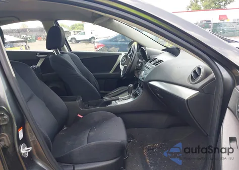 2011 Mazda Mazda3 S Sport z USA, uszkodzony, nr VIN JM1BL1U56B1487293